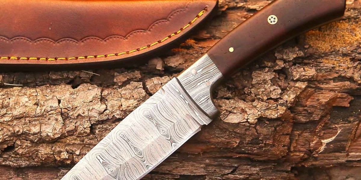 The Complete History of the Folding Knife