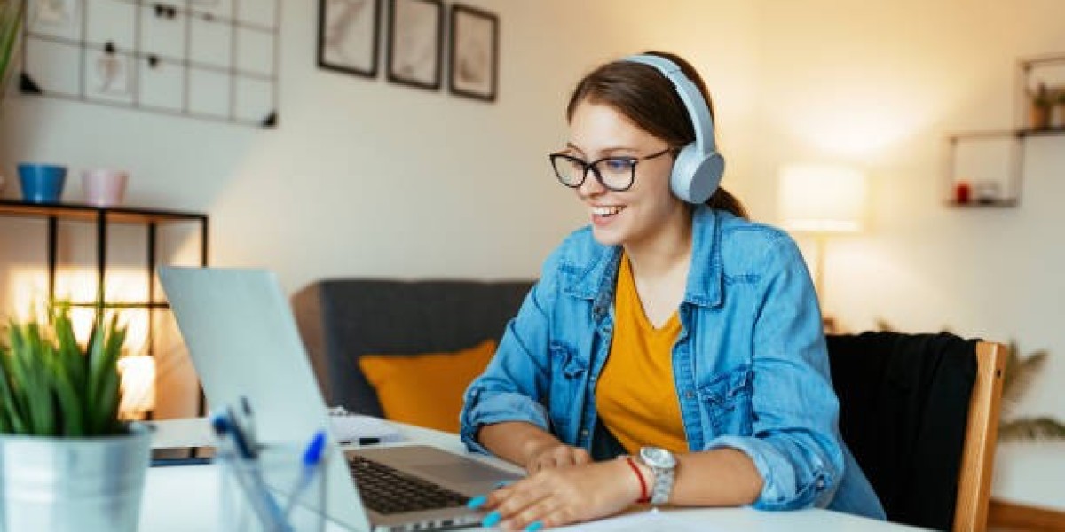 Maximizing Your PTE Listening Practice with Online Videos