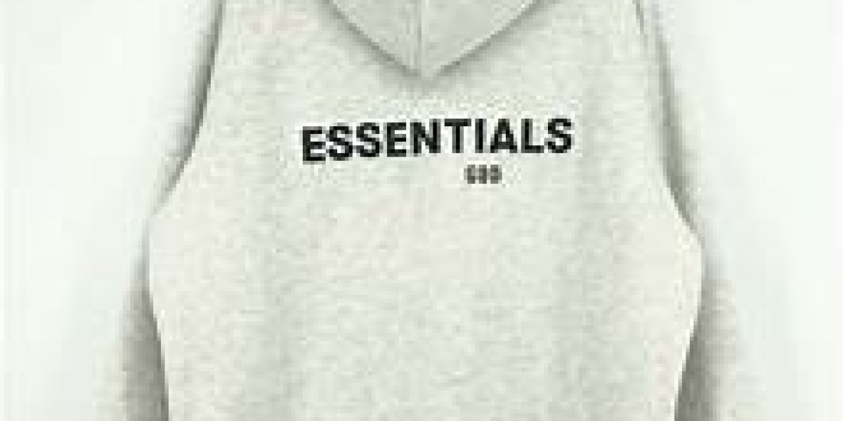 Essentials Clothing: Simplify Your Wardrobe