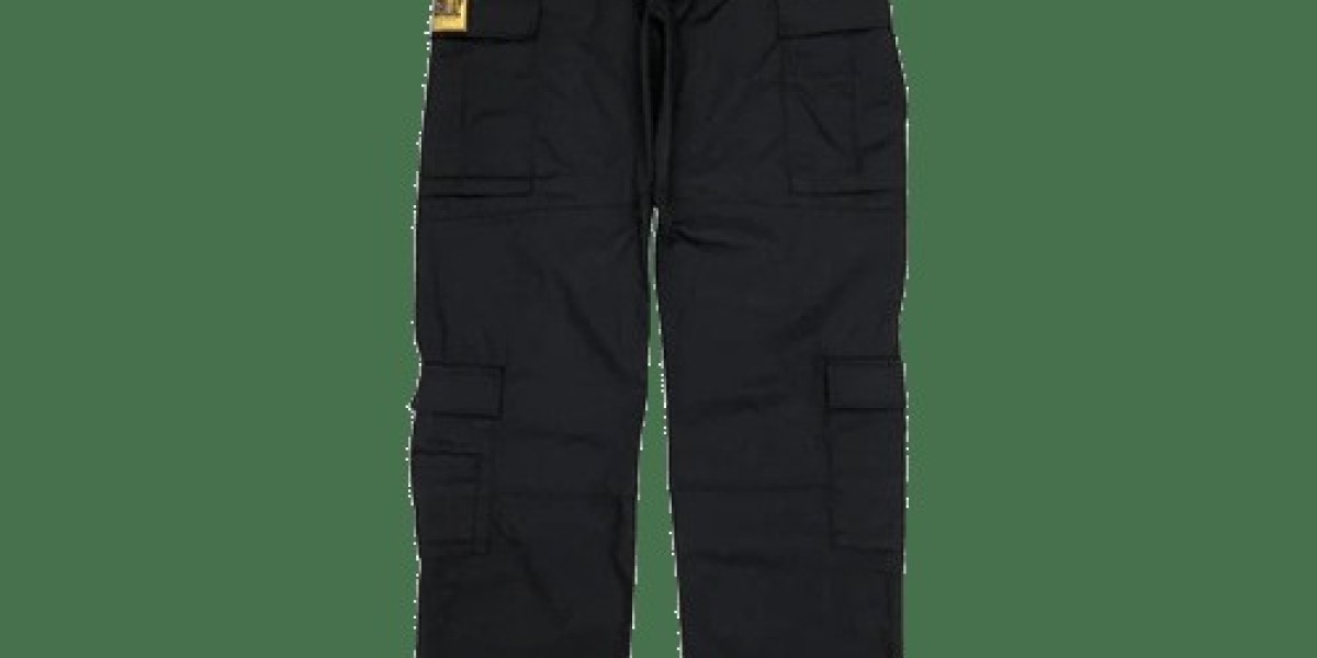 Corteiz Cargos: The Perfect Blend of Functionality and Streetwear Aesthetics