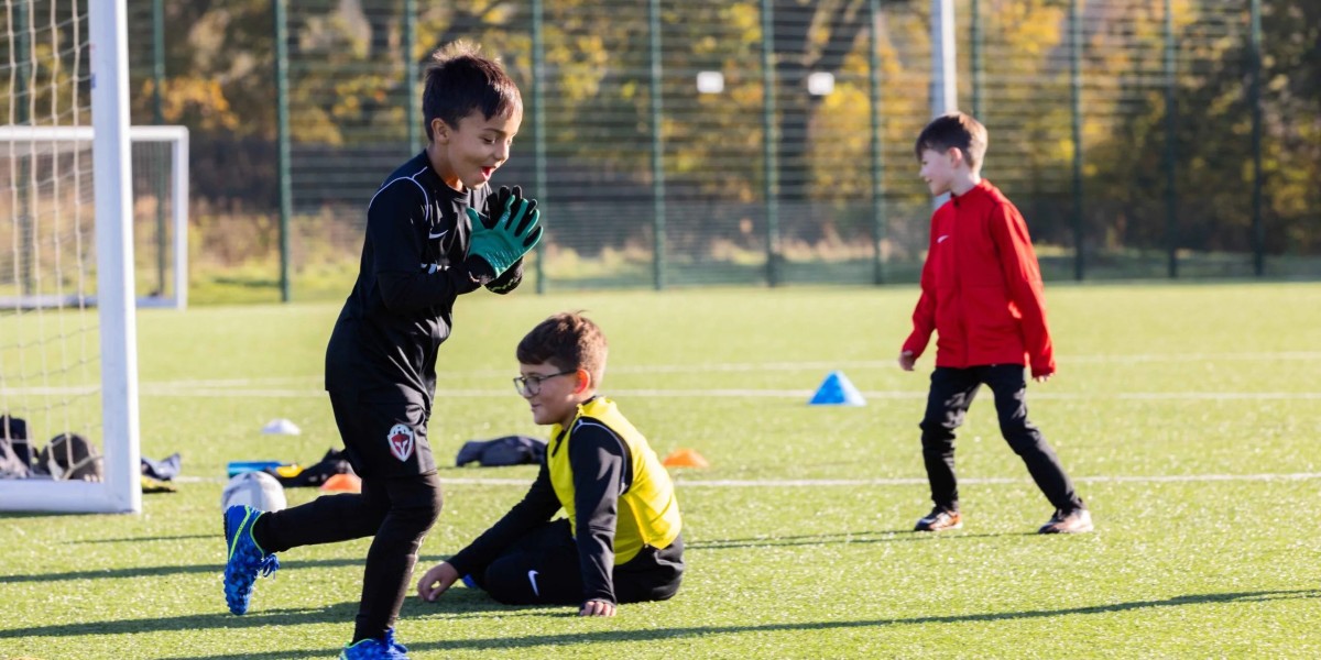 Mastering Goalkeeping Activities A Guide for Aspiring Keepers at Football Academies in Lahore