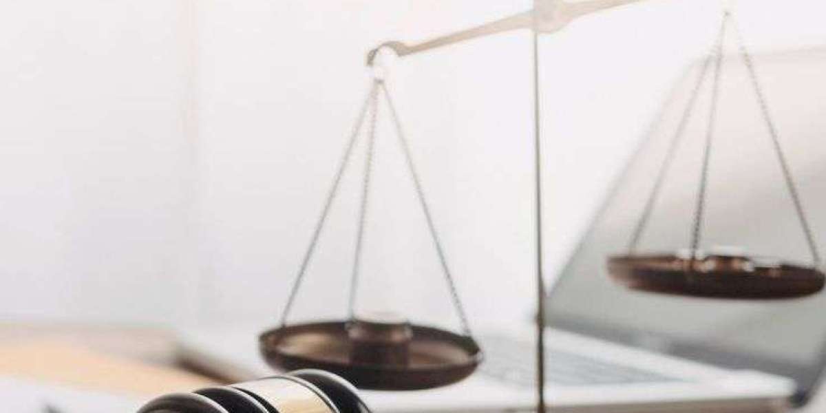 مدونة معلومات شاملة لفهم القانون السعودي والتأمينات الاجتماعية ودورهما في حماية بيئة العمل